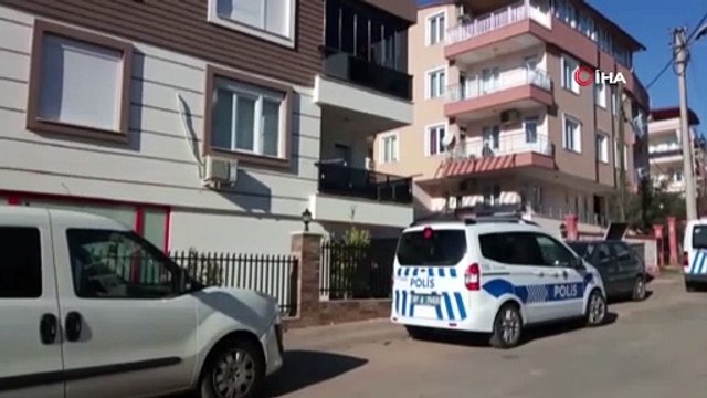Antalya'da eski koca dehşeti...Eski eşini ve kızını öldürüp kendini yaraladı