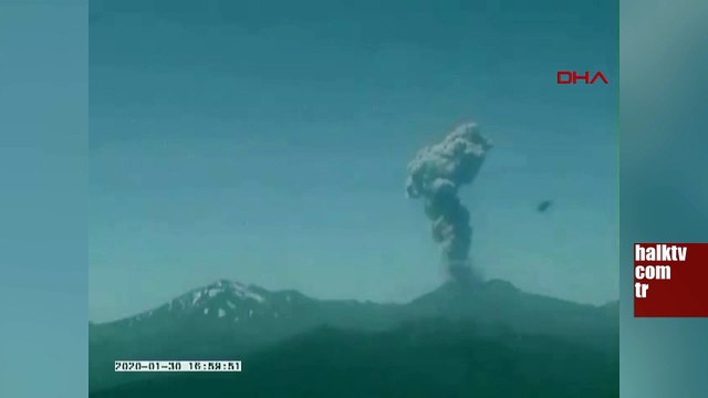 Şili'de yanardağ patladı