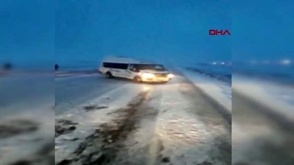 Konya'da kar yağışı ve buzlanma ulaşımı etkiledi