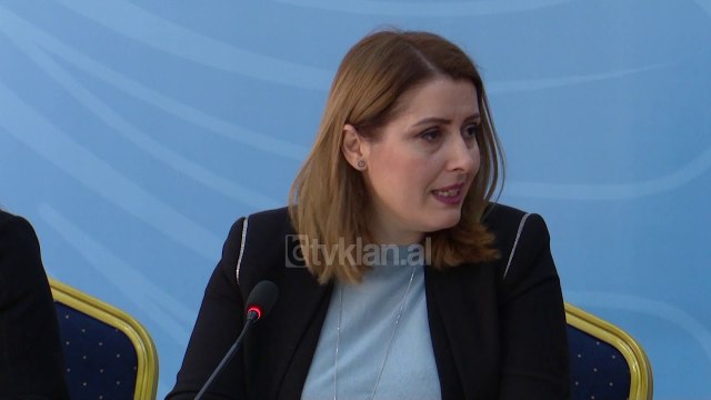 Koronavirusi, Shqiperia rrit nivelin e masave
