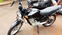 Acidente entre carro e moto no Bairro Santa Cruz deixa jovem ferida
