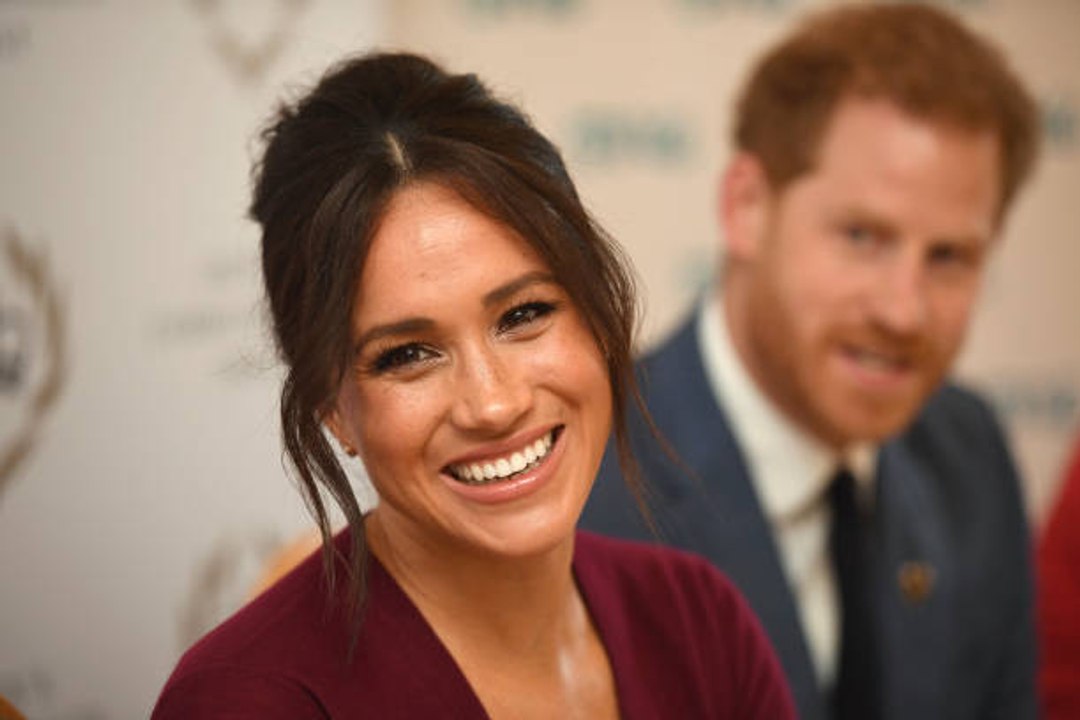 5 Looks, die Meghan Markle jetzt wieder tragen darf