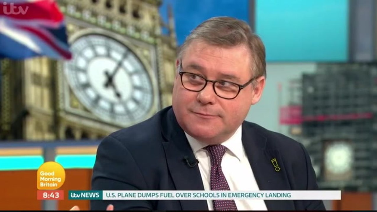 Piers Morgan trolls Mark Francois by playing the bongs of Big Ben ‘for free’