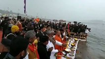 उत्तर प्रदेश के कानपुर नगर मे आज उत्तर प्रदेश के मुख्यमन्त्री समेत शासन के सभी मंत्रियों ने 'गंगा यात्रा' के समापन पर अटल घाट, कानपुर में मां गंगा की पूजा एवं गंगा आरती की