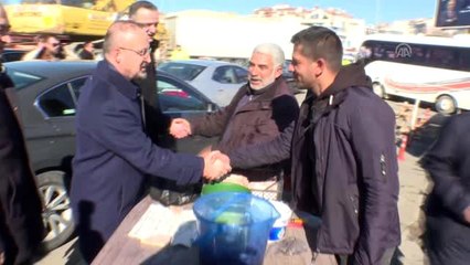 AK Parti'li Turan: "Avrupa Parlamentosunda bayrak yırtmak şarlatanlıktır"