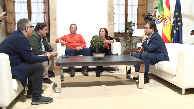 Vara se reúne en Mérida con las organizaciones agrarias
