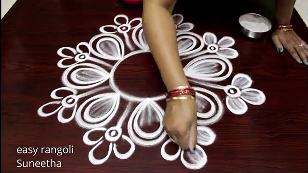 Beginners kolam    Simple muggulu with out dots    Latest rangoli designs
