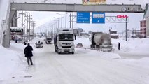 Van, hakkari ve bitlis'te bin 240 yerleşim yerinin yolu kardan kapandı