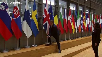 Brussels-based Britons hold vigil as the clock ticks down to Brexit