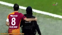 Selçuk İnan çevik kuvvet polisini tribünlere götürdü!