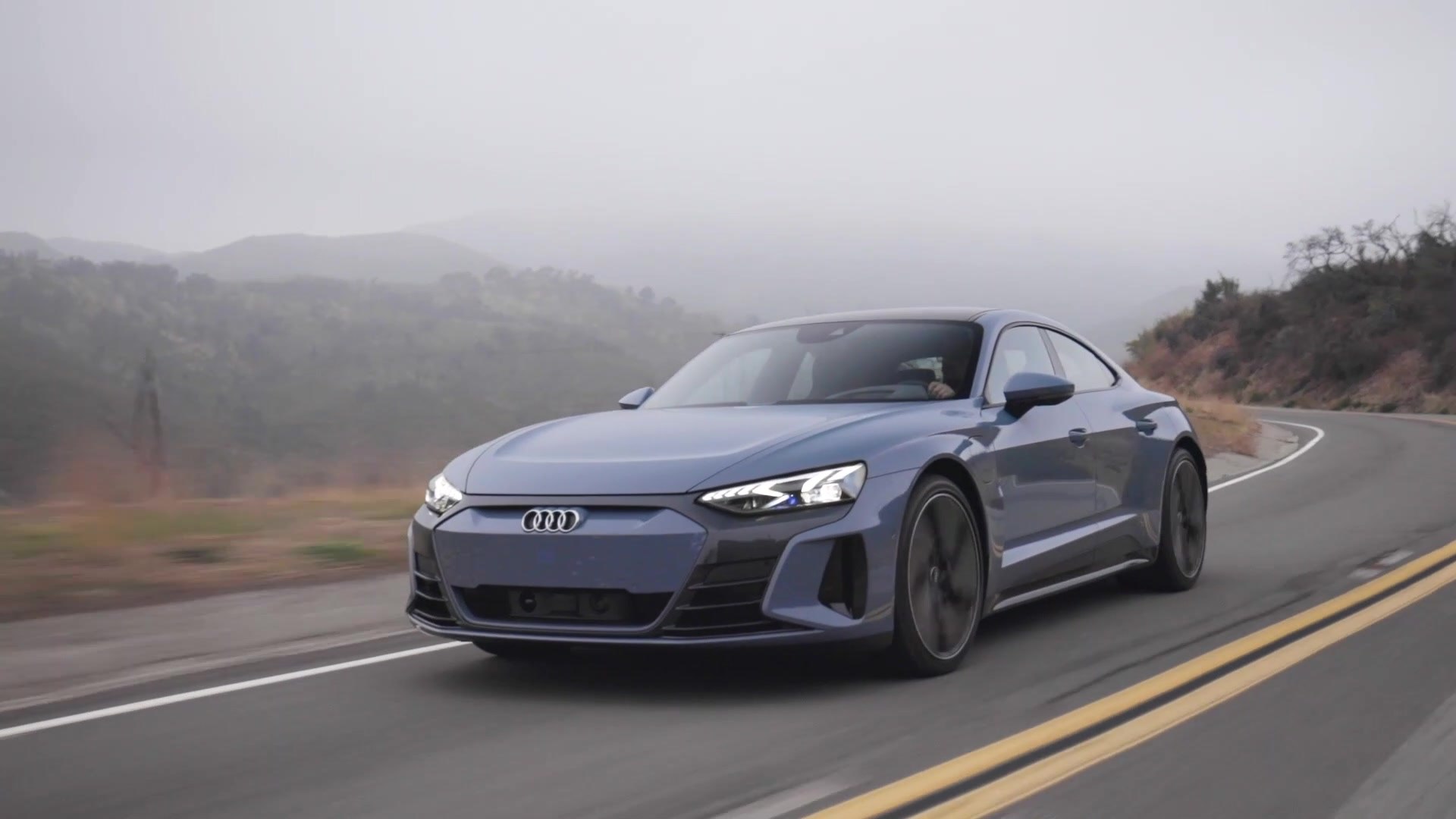 ⁣2022 Audi e-tron GT Driving Video
