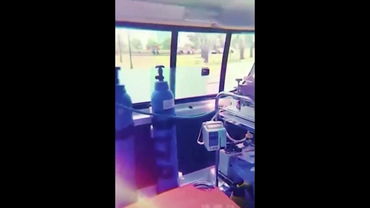 Nữ tiếp viên hàng không chê khu cách ly