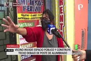 Vecinos denuncian que techo de calamina tapa poste de alumbrado público en Chorrillos