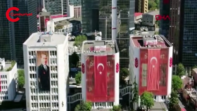 KIRMIZI BEYAZA BÜRÜNEN MASLAK HAVADAN GÖRÜNTÜLENDİ