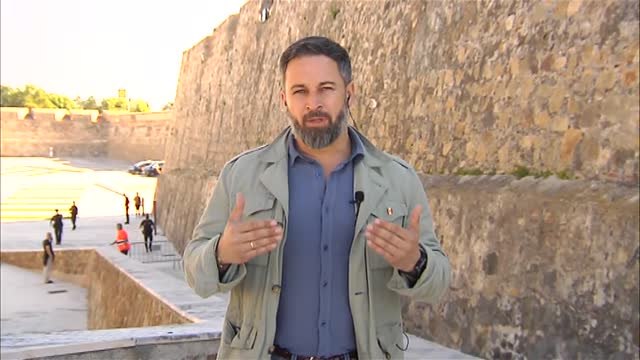 Abascal pide construir un muro infranqueable en la frontera con Marruecos