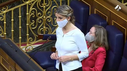 Yolanda Díaz anuncia en el Congreso la derogación de la reforma laboral del PP ante la mirada de Nadia Calviño
