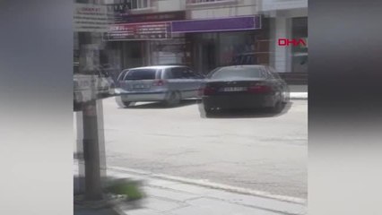 Son dakika haberleri... KARS'TA CADDE ORTASINDA SİLAHLI ÇATIŞMA