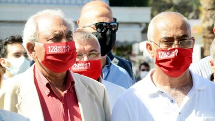 Bodrum’daki 19 Mayıs törenlerinde bazı vatandaşlar "128 milyar dolar nerede?" maskeleri taktı