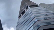 Evacuado un rascacielos chino por un temblor inexplicable