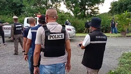 ด่วน"แก๊งชาวจีน" ยิงตำรวจ 2รายบาดเจ็บ หลังนำหมายค้น เข้าตรวจค้นบ้านหรู ในสนามกอล์ฟชื่อดัง ห้วยใหญ่ อ.บางละมุง จ.ชลบุรี