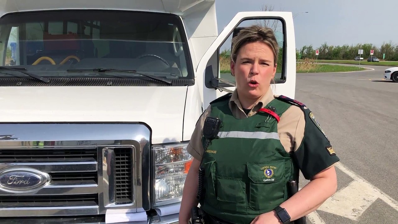 Marie-Josée Michaud, agente aux relations publiques et prévention, contrôleuse routière