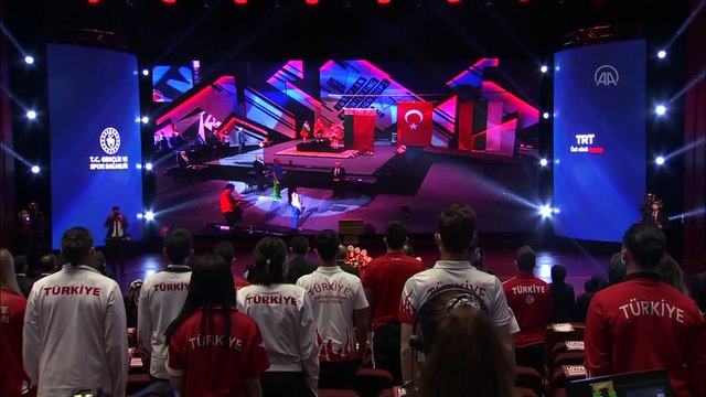 ANKARA - Cumhurbaşkanı Erdoğan, Temsilci Genç Buluşması ve TRT Spor Yıldız Tanıtım Programı'na katıldı