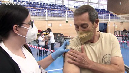 La combinación de dosis de Astrazeneca y Pfizer es segura, según un estudio realizado en España