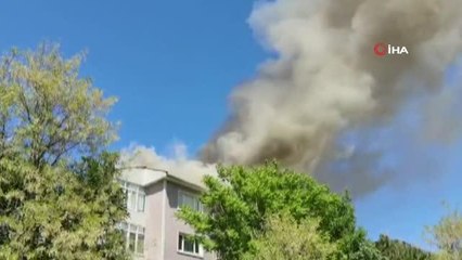 Binada çıkan yangın site sakinlerini sokağa döktü