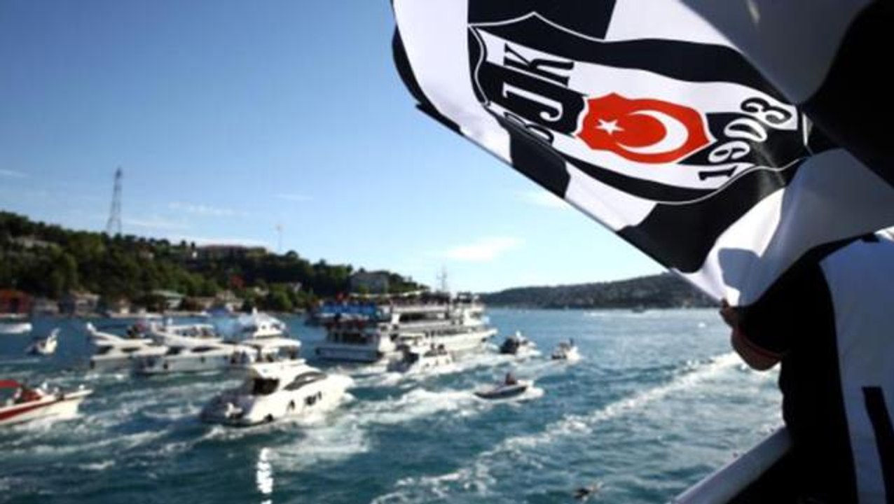 Beşiktaş motorları maviliklere sürdü! Siyah-beyazlıların şampiyonluk kutlamaları başladı