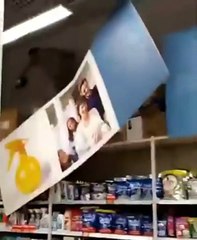 Un homme ivre sème le chaos dans un supermarché
