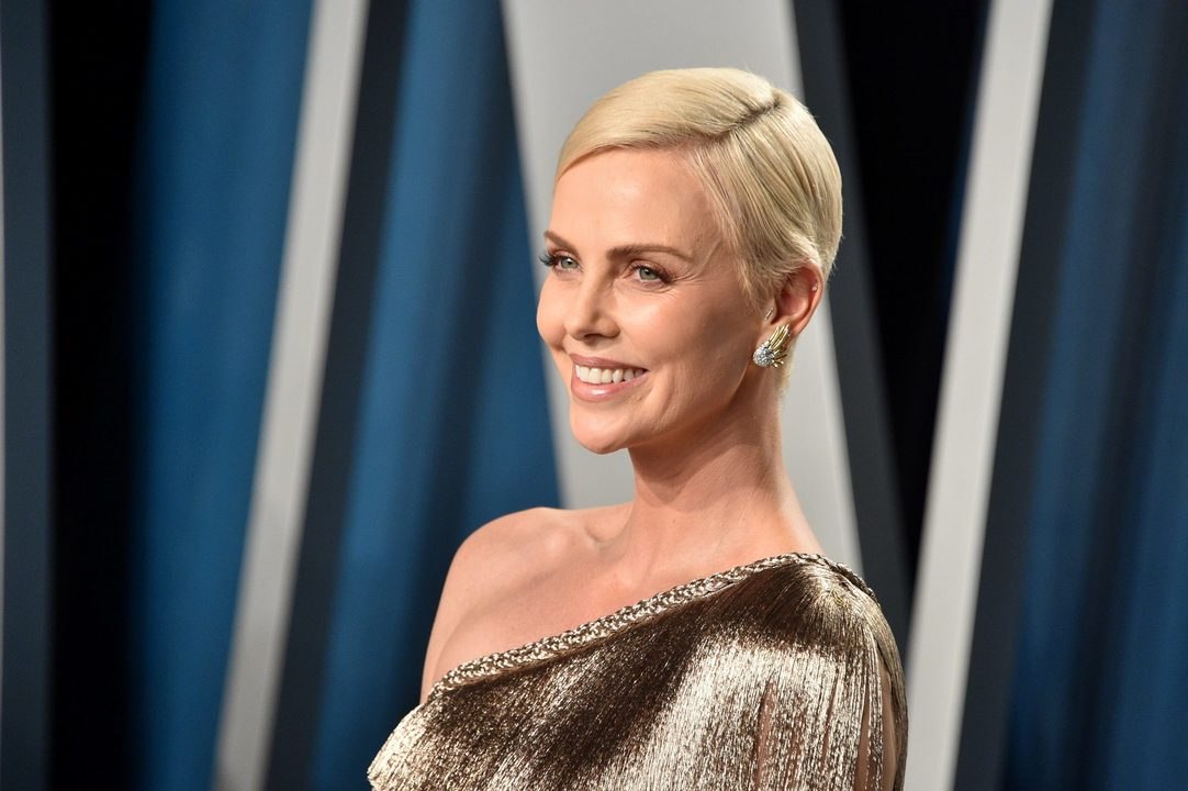Charlize Theron Is Unrecognizable With Curly Red Hair for a New Netflix Movie