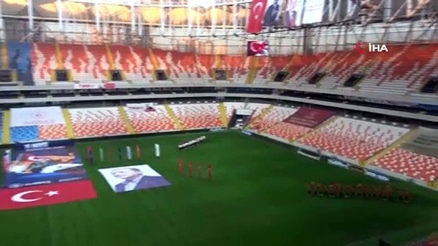Adana’da 19 Mayıs Atatürk’ü Anma, Gençlik ve Spor Bayramı kutlaması