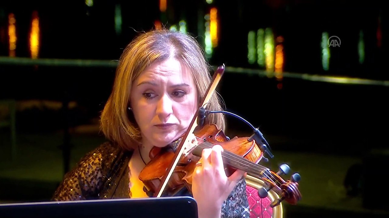 ANKARA - Başkentte 19 Mayıs dolayısıyla konser