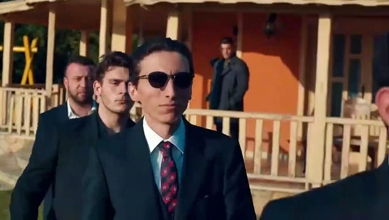 مسلسل الحفرة الموسم الثالث الحلقة 8 مترجمة القسم 1