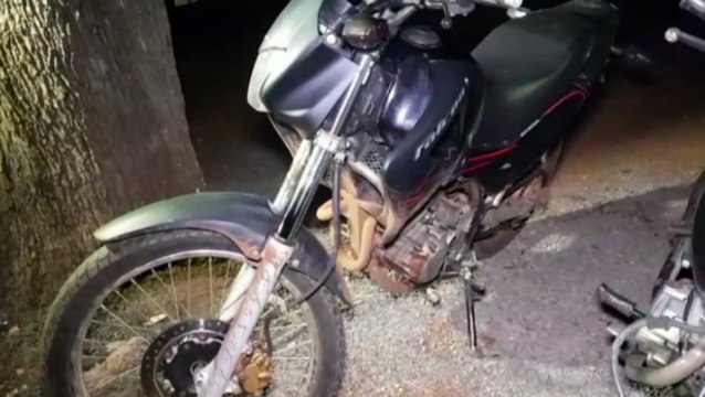 Motocicleta Honda Falcon que havia sido furtada é localizada pela PM no Bairro Neva