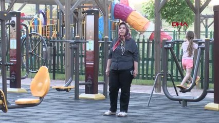 GAZİANTEP'TE BALKONLARDAN İSTİKLAL MARŞI OKUNDU