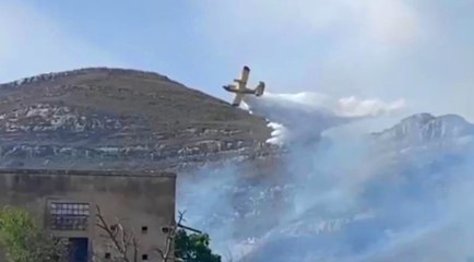 Avola (SR) - Incendio di vegetazione in zona Contrada Petrara Iannito (20.05.21)