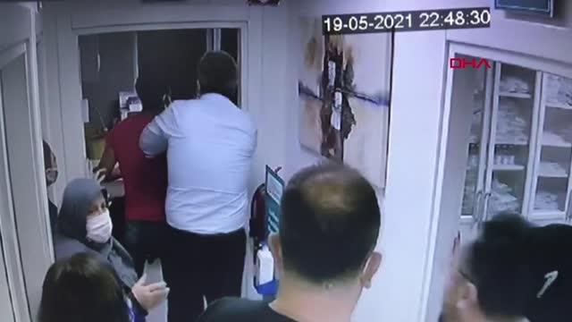 ÇOCUĞUNUN DAMAR YOLUNU AÇARKEN ACITTI İDDİASIYLA HEMŞİREYİ YUMRUKLADI, DOKTORU DARBETTİ