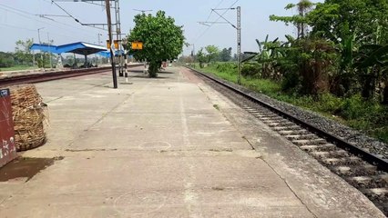 HIGH SPEED Duronto Express...!!! Pulled by White LOCO WAP 5