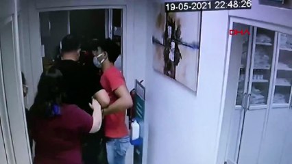 Hemşire işini yaptığı için yumruk yedi