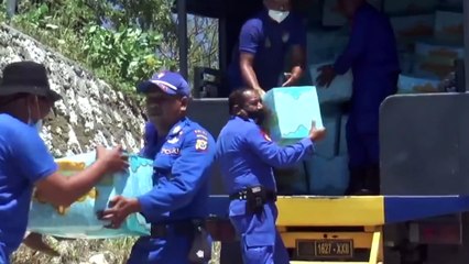 Polda NTT & BNPB Distribusikan Bantuan Kemanusiaan