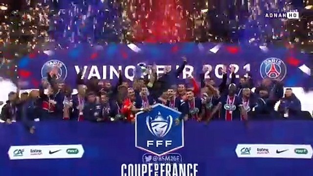 تتويج باريس سان جيرمان للمرة 14