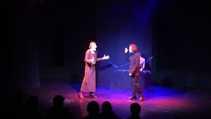 Wie ist es möglich, da zu sein - Theater Arche