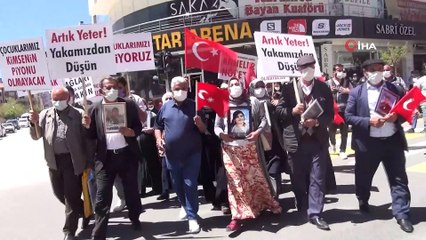 Kocası PKK tarafından şehit edilen anne dağa kaçırılan kızını istiyor