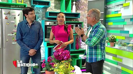 Diseñadores bolivianos exhiben su colección de moda creados con tejidos de Huari