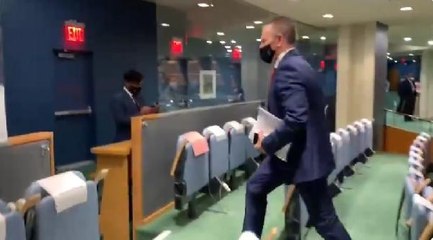 Filistin'in Büyükelçisi konuştu, İsrail Büyükelçisi salonu terk etti