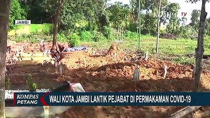 Bukan Main, Melantik Pejabat di Kuburan Corona