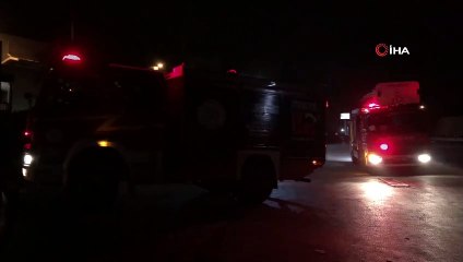 Kapalı fabrikada çıkan yangın korkuttu