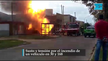 Susto y tensión por el incendio de un vehículo en 30 y 168