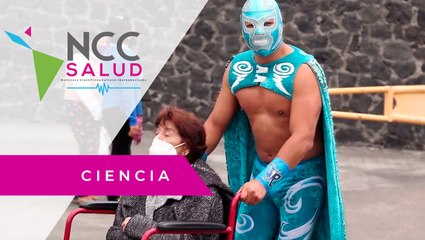 Luchadores profesionales mexicanos concientizan sobre el uso del cubrebocas
